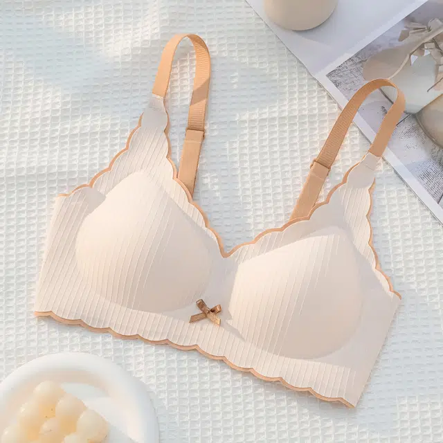 芬腾 薄款一体固定杯内衣女运动无痕聚拢提拉防下垂文胸 女款 礼盒装