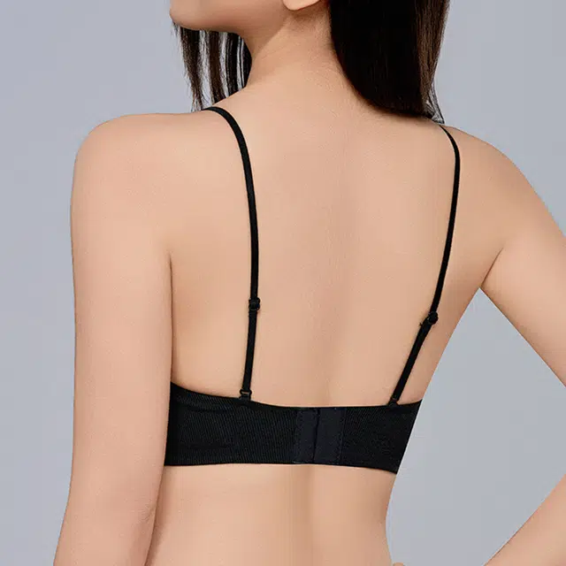 芬腾 小胸显大聚拢无痕蕾丝美背防下垂收副乳舒适立体杯无钢圈文胸 女款