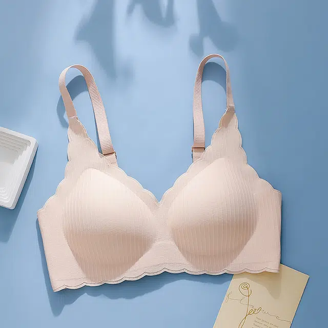 芬腾 无痕聚拢小胸防下垂收副乳背心式薄款无钢圈文胸 女款