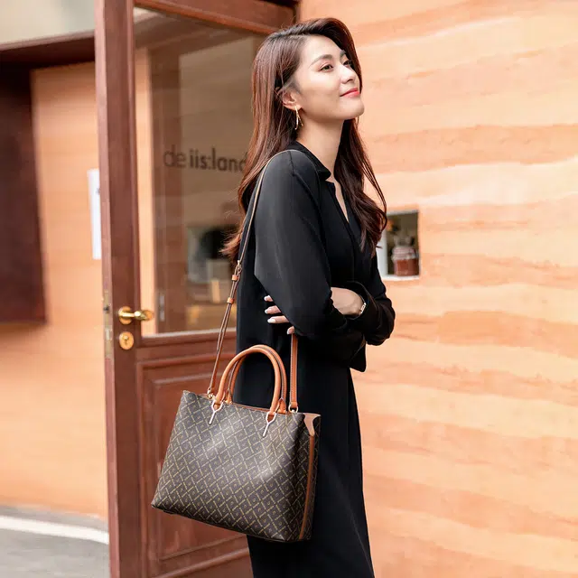 PIERRE CARDIN PVC