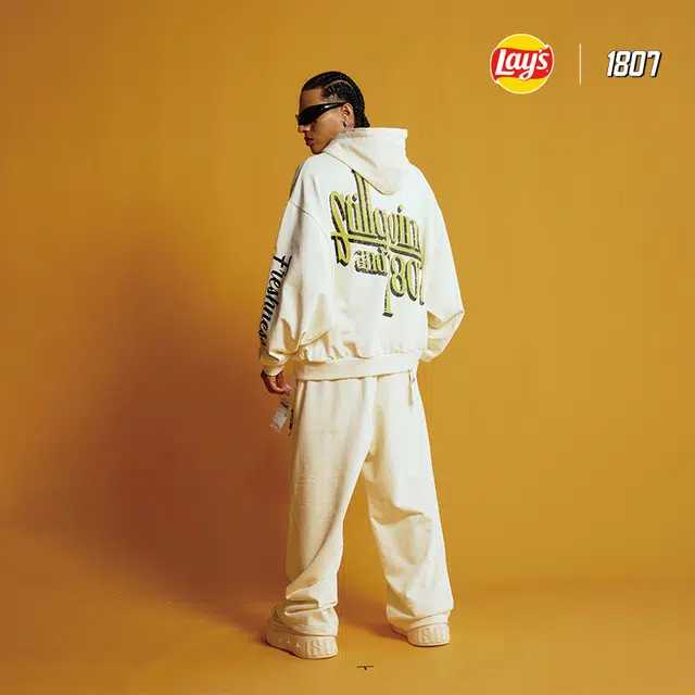 1807