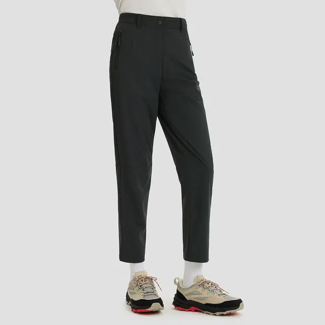 Jack Wolfskin LAJUMA logo
