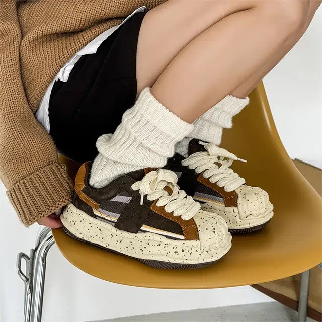 V05 Casual Thick Sole Low Top Sneakers