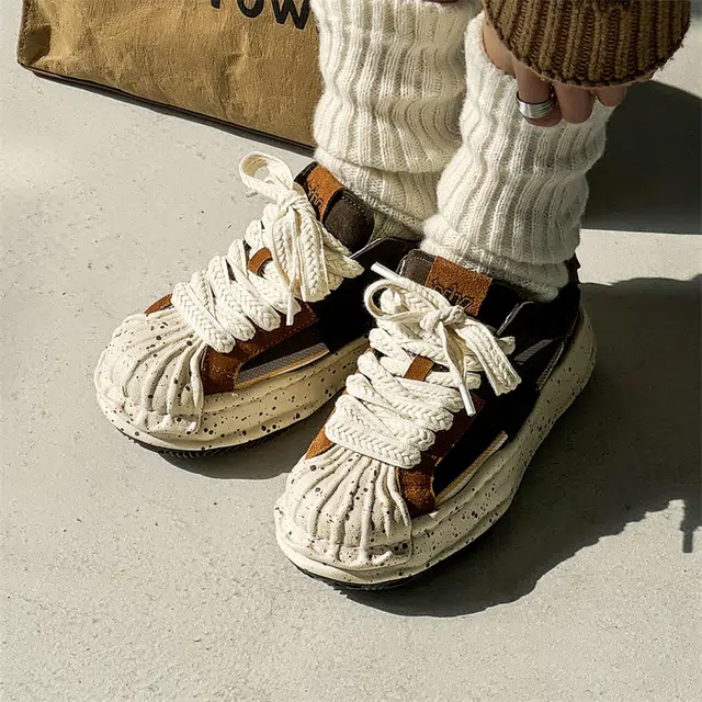 V05 Casual Thick Sole Low Top Sneakers