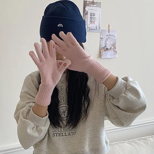 JW