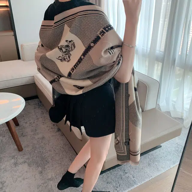 JW