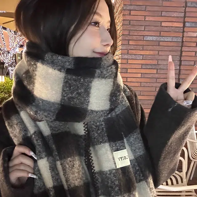 JW