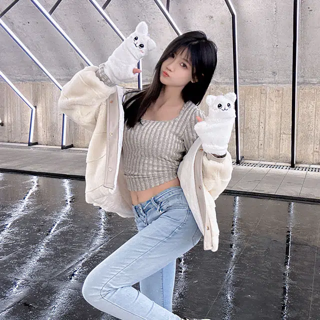 JW