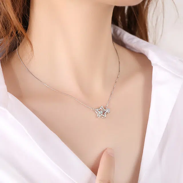 S925