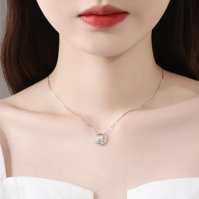 S925