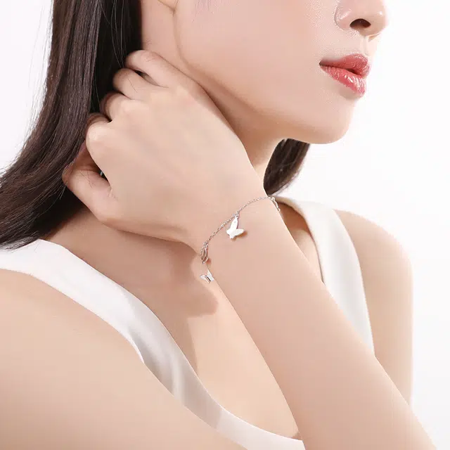 S925
