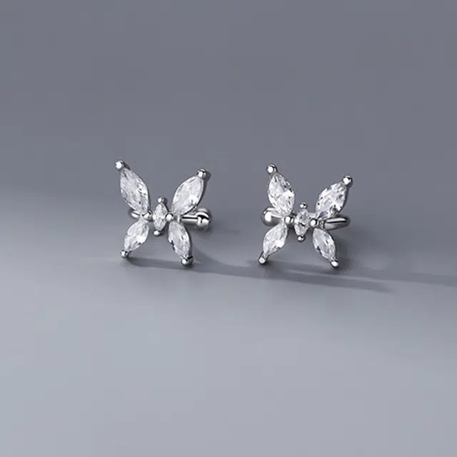 925