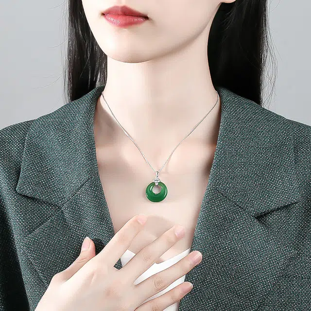 行金银中 奢华祥云平安扣 闪耀平安顺遂招财纳福 温润显白细腻精致高级感  日常通勤吸睛百搭#好运天然 玉髓 项链 女款