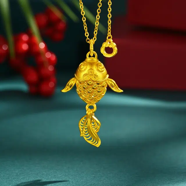 金至福 金丝锦鲤 吉祥如意好运锦鲤 镂空小金鱼逐浪金鳞年年有余 新中式简约大气优雅 祥云尾链锁骨链 足金 按克计价 黄金项链 女款