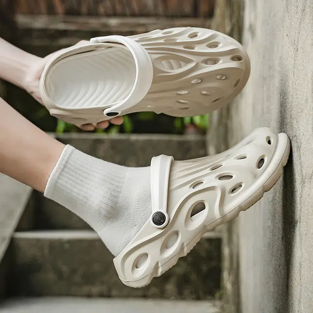 PLAY COBBLER EVA