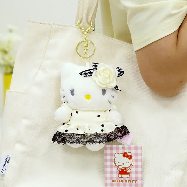 LFashion Life x Sanrio HelloKitty