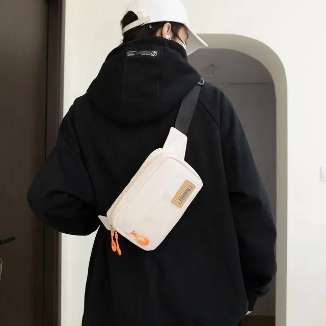 三只小鸭 斜挎包单肩包手机小背包运动腰包 尼龙 胸包 男女同款情侣款 黑/白/橘/黄