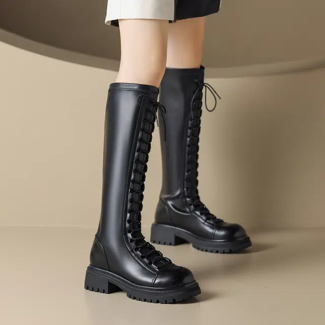 ZHR High Boots Black