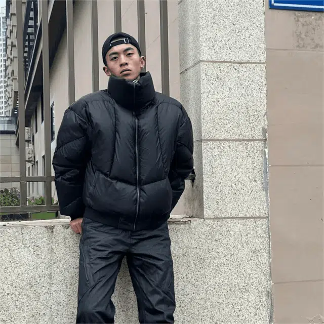 MARTHENAUT cleanfitbomber