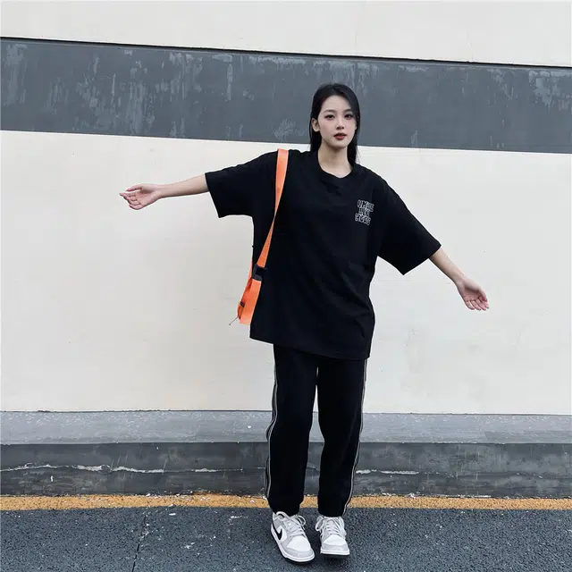 Unite Life HOODS logoT