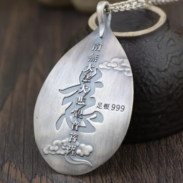 999