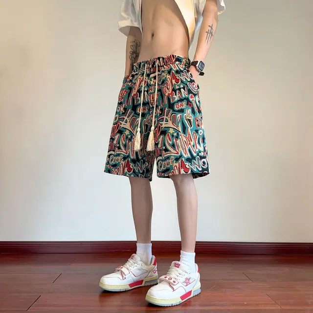 明尼凯  美式复古高街手绘字母提花个性设计重磅宽松新中式国风时尚潮牌基础款舒适透气百搭简约日常度假风沙滩五分休闲短裤  男女同款