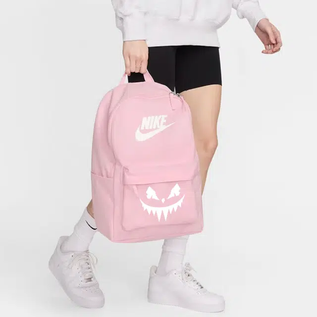 Nike Heritage Logo