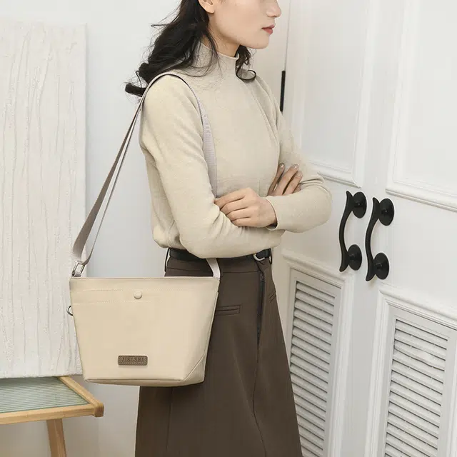 捷朗仕 简约时尚休闲 尼龙布 单肩斜挎包 男女同款情侣款 多色