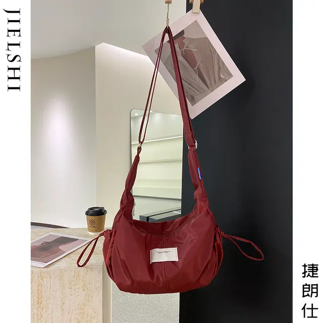捷朗仕 百搭休闲时尚 尼龙布 斜挎包 男女同款情侣款 多色