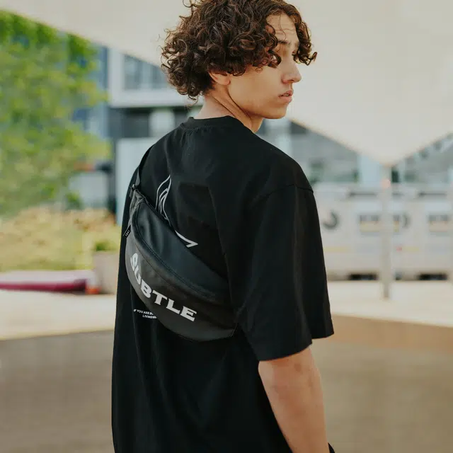 Subtle FELIS Logo PU