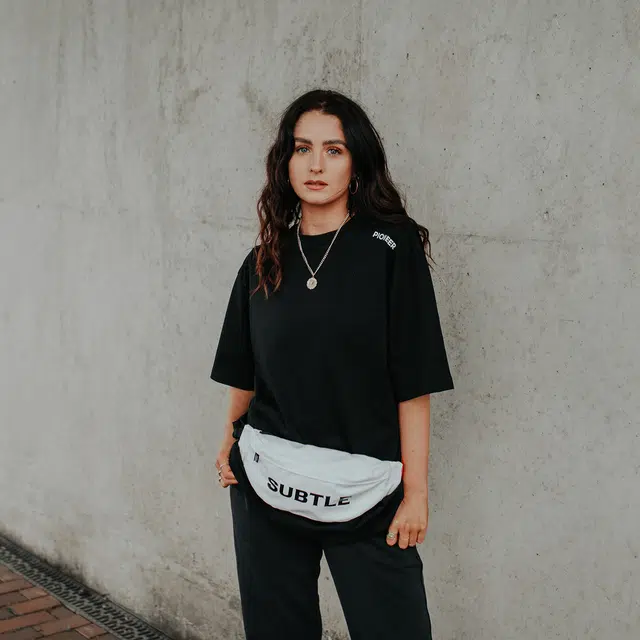Subtle FELIS Logo PU