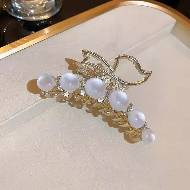 建禄 高级感蝴蝶质感简约小清新小众鲨鱼设计优雅气质通勤百搭#好运 合金 发夹 女款