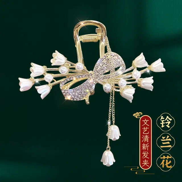 建禄 高级感蝴蝶流苏鲨鱼简约盘发后脑勺半扎发小清新小众设计优雅气质上班通勤百搭#好运 合金 发夹 女款