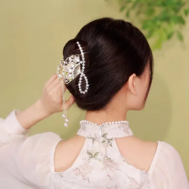 建禄 高级感扇子铃兰花简约小清新小众设计优雅气质通勤百搭 合金 发夹 女款