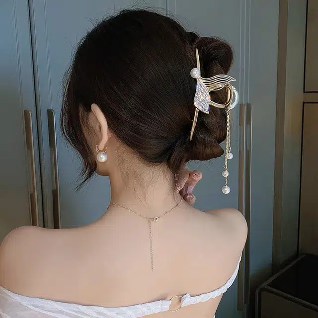 建禄 高级感闪耀鱼尾流苏简约抓夹小清新小众鲨鱼夹设计优雅发饰气质通勤百搭 合金 发夹 女款