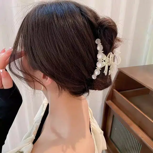 建禄 高级感蝴蝶质感简约小清新小众鲨鱼设计优雅气质通勤百搭#好运 合金 发夹 女款