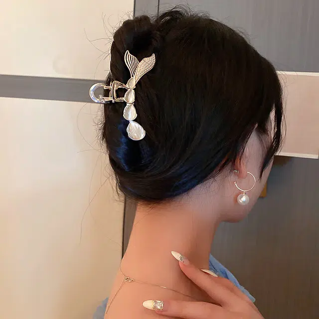 建禄 高级感鱼尾巴简约小清新小众鲨鱼设计优雅气质通勤百搭 合金 发夹 女款