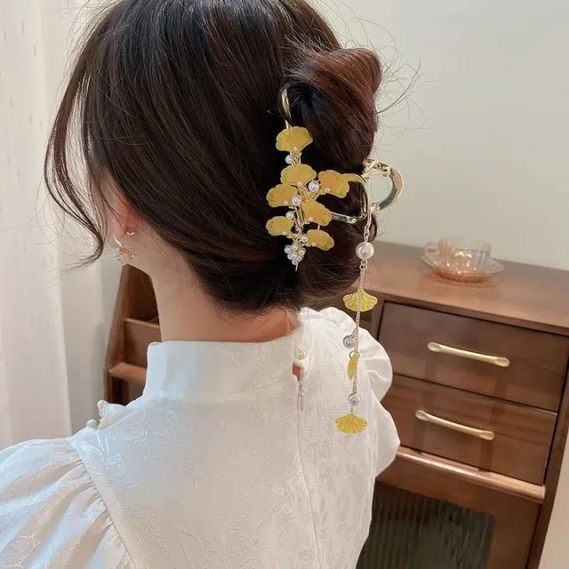建禄 高级感黄色银杏叶简约小清新小众鲨鱼设计优雅气质通勤百搭 合金 发夹 女款