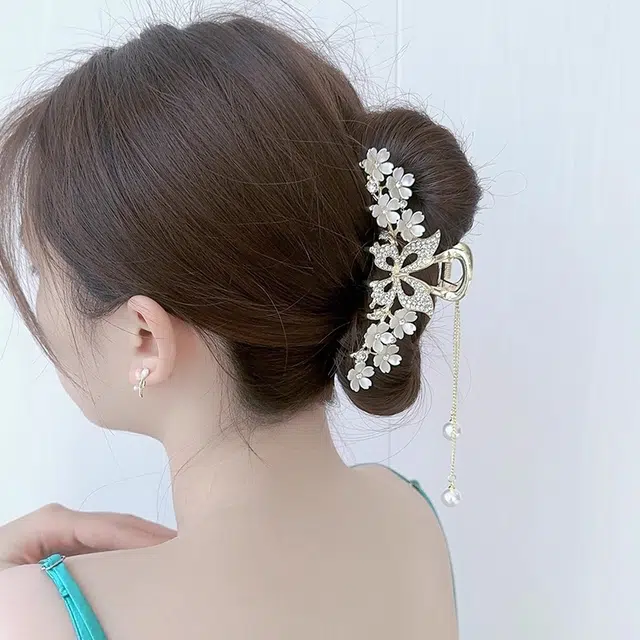 建禄 高级感蝴蝶花朵大号鲨鱼简约盘发后脑勺半扎发小清新小众设计优雅气质上班通勤百搭#好运 合金 发夹 女款