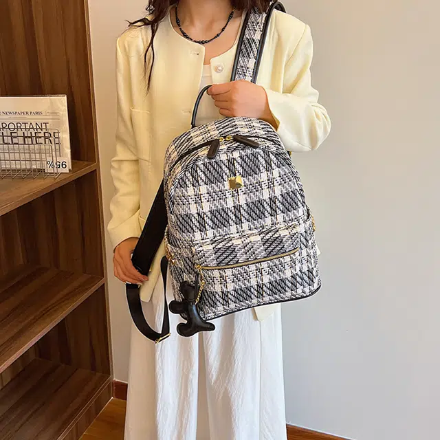 雅鹿 小清新格子刺绣高级感大容量小香风书包电脑背包外出旅行包 帆布 双肩包 常规 女款 黑色/蓝色