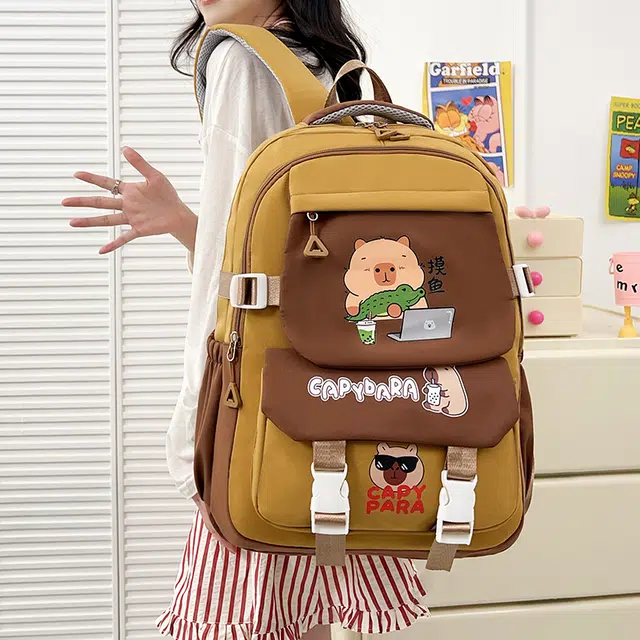 雅鹿 日系撞色卡通可爱水豚印花初高中大学生书包大容量校园风轻便休闲百搭旅行电脑背包 牛津布 双肩包 男女同款情侣款 多色