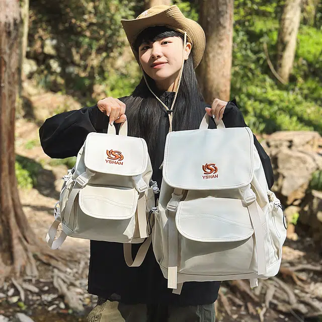 雅鹿 日韩系纯色多功能旅游轻便学生耐脏登山运动旅行 尼龙 双肩包 男女同款情侣款 米白/深灰/黑色