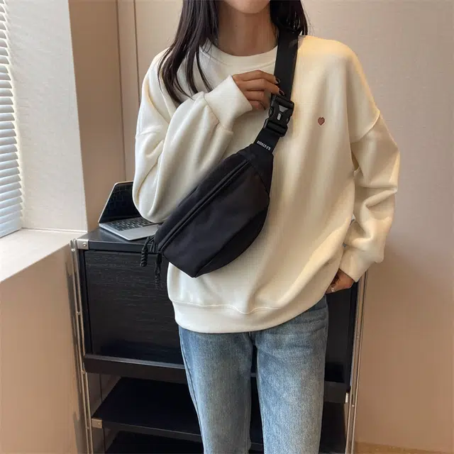 雅鹿 日韩系纯色多功能旅行手机包运动防泼水骑行包轻便简约休闲实用通勤包 帆布 帆布包斜挎单肩胸包 男女同款情侣款 多色