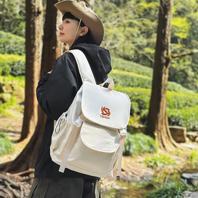 雅鹿 日韩系纯色多功能旅游轻便学生耐脏登山运动旅行 尼龙 双肩包 男女同款情侣款 米白/深灰/黑色
