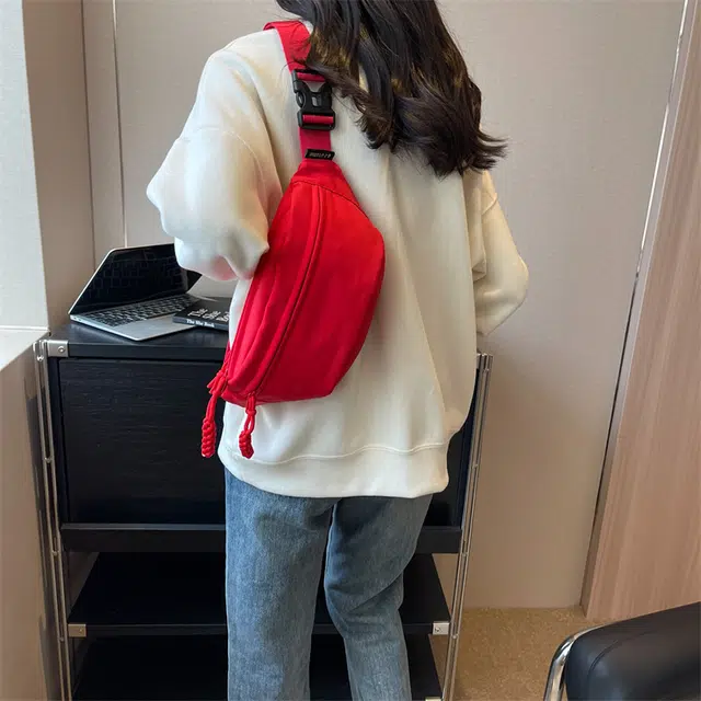 雅鹿 日韩系纯色多功能旅行手机包运动防泼水骑行包轻便简约休闲实用通勤包 帆布 帆布包斜挎单肩胸包 男女同款情侣款 多色