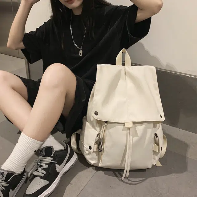 雅鹿 日韩纯色极简工装风初高中大学生轻便百搭 尼龙 书包背包双肩包 男女同款情侣款 白色/黑色/红色/蓝色