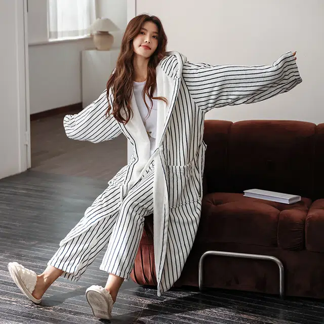 美腾 秋冬季情侣睡衣女舒美绒睡袍保暖男家居服条纹套装珊瑚绒连帽 家居套装 情侣款 白色黑色