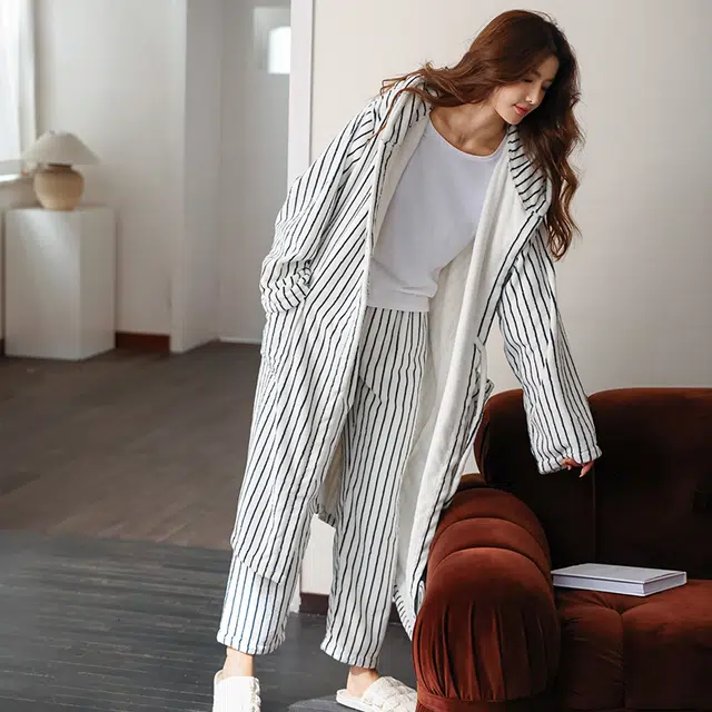 美腾 秋冬季情侣睡衣女舒美绒睡袍保暖男家居服条纹套装珊瑚绒连帽 家居套装 情侣款 白色黑色
