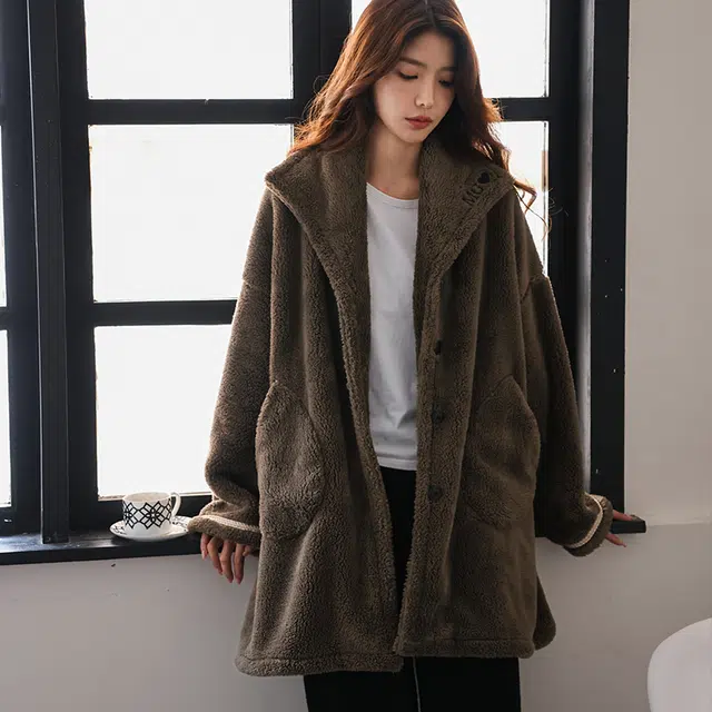 美腾 冬季睡衣女款珊瑚绒加厚家居服保暖法兰绒宽松套装可外穿翻领 家居套装 女款 绿色