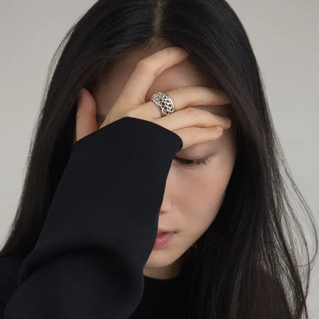 S925